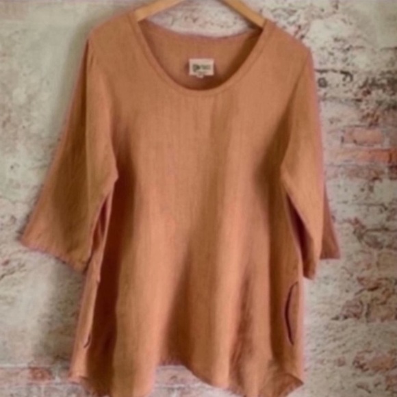 Heart’s Desire by Mary Grace Linen Lagenlook Top - Picture 6 of 7